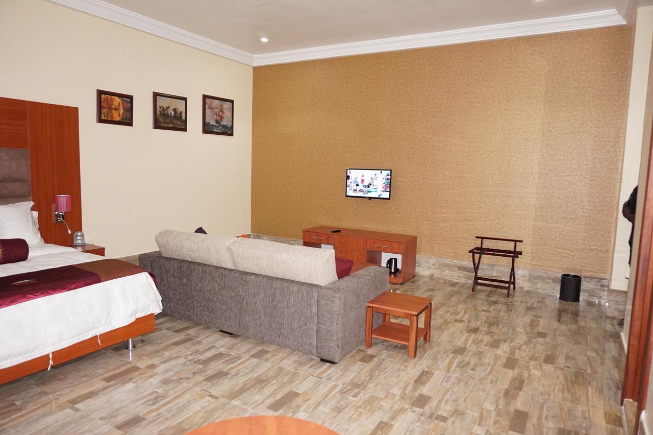 Aenon Suites Oshogbo Exterior photo